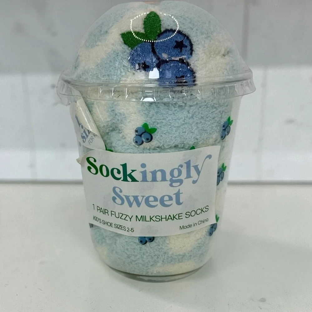 Target Kids Fuzzy Blueberry Milkshake Socks Shoe Size 2-5 Gift Cup NWT 2025